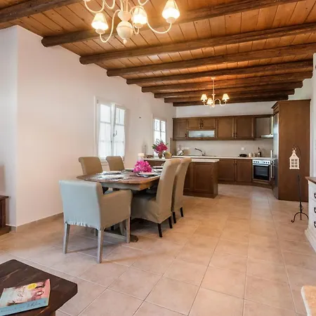 Luxury House * Avlemonas